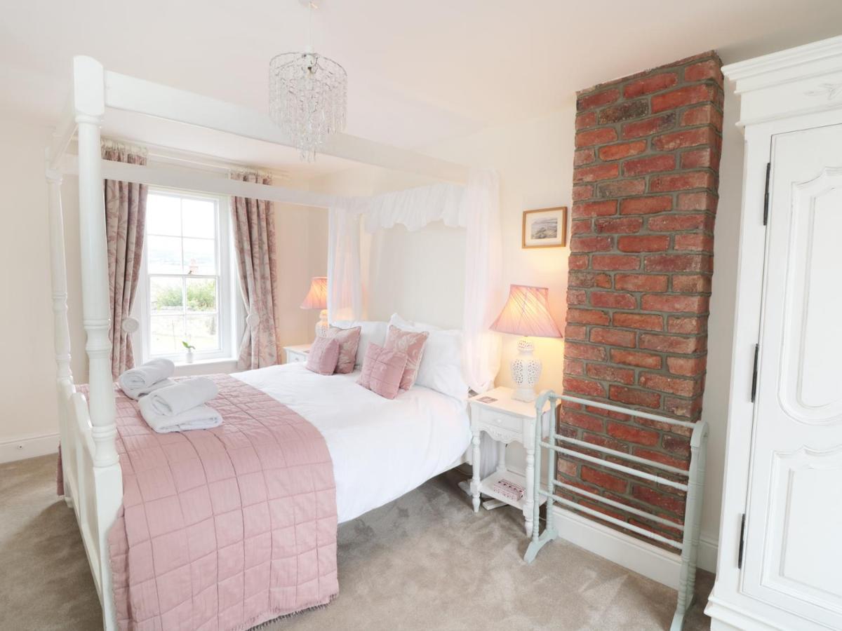 Croft View * Whitby